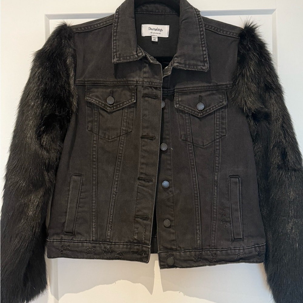 Edgy Black Jean Jacket with Plush Sleeves